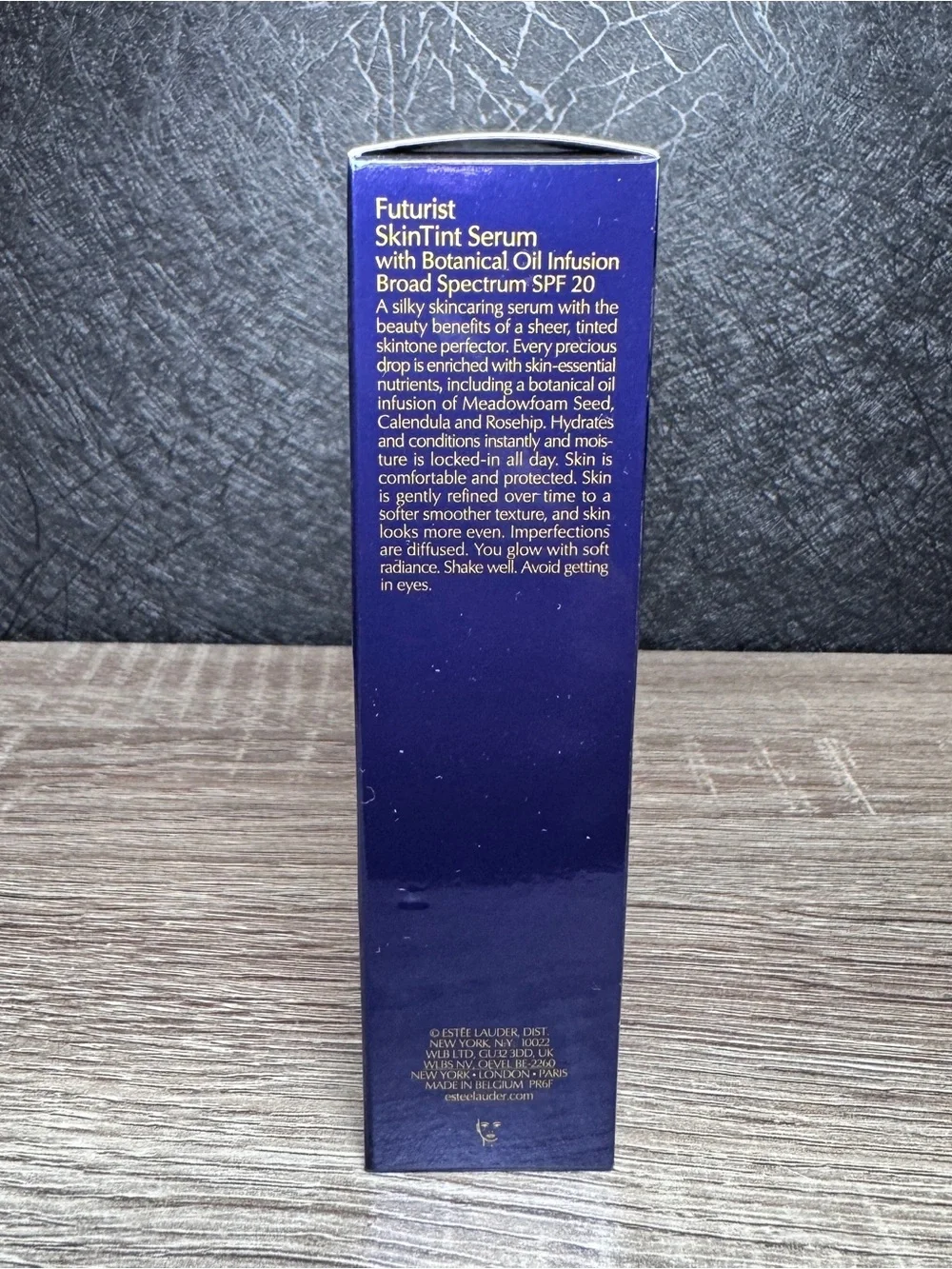 Estee Lauder Futurist SkinTint Serum Foundation 2W1 Dawn 30ml SPF20 NIB